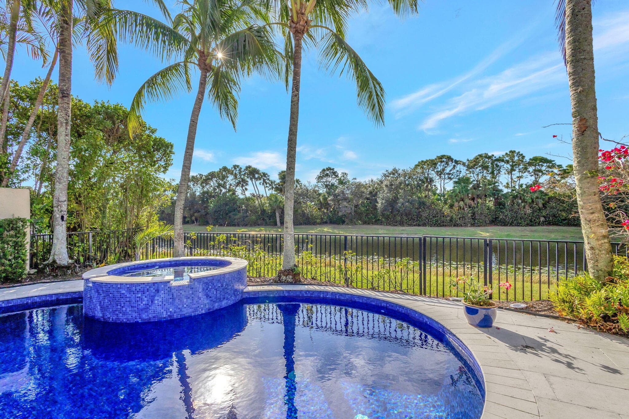 162 Esperanza Way, Palm Beach Gardens, FL 33418 — photo 48 of 131