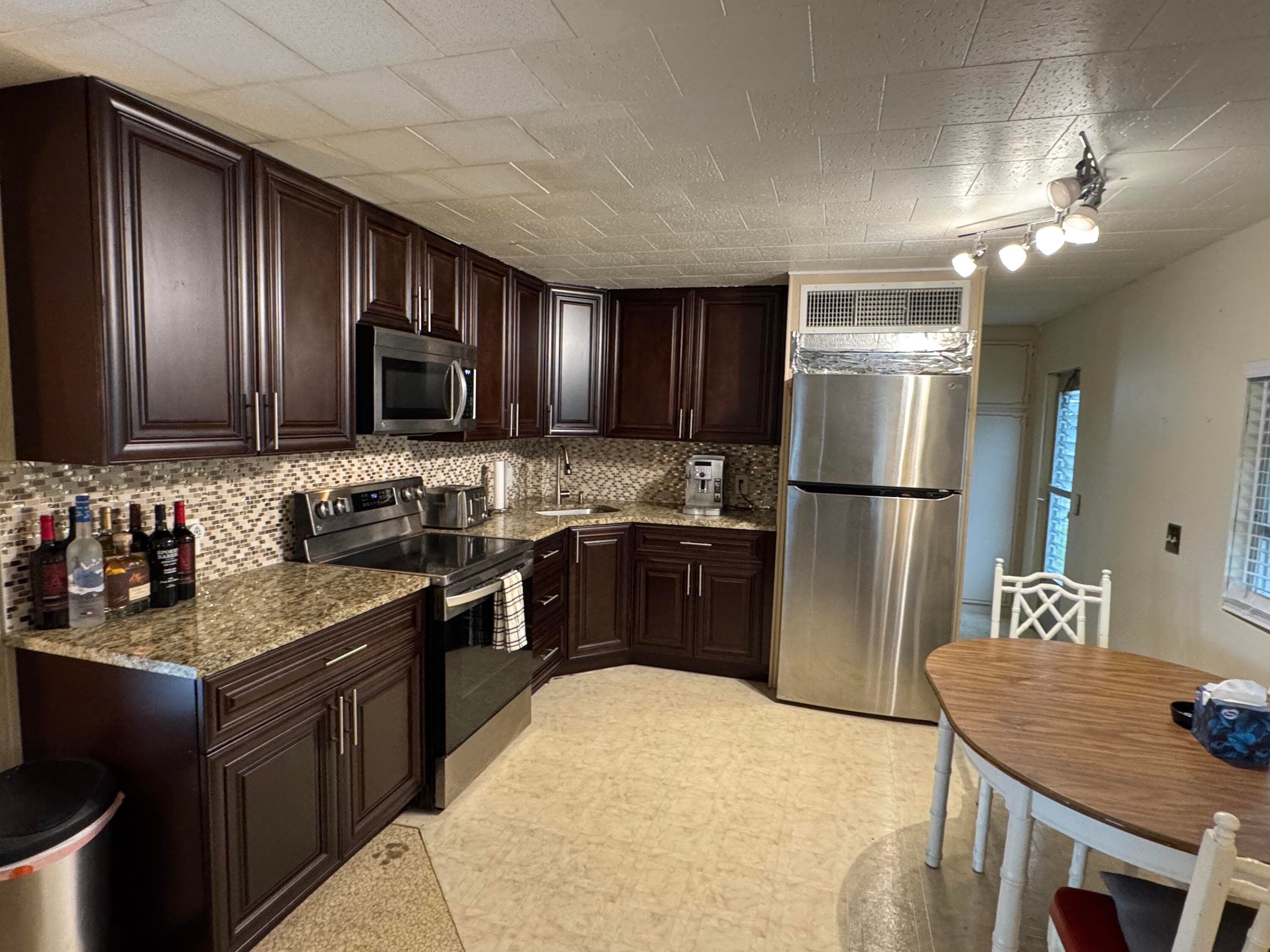 8926 Palm Street, Boynton Beach, FL 33436 — photo 4 of 29