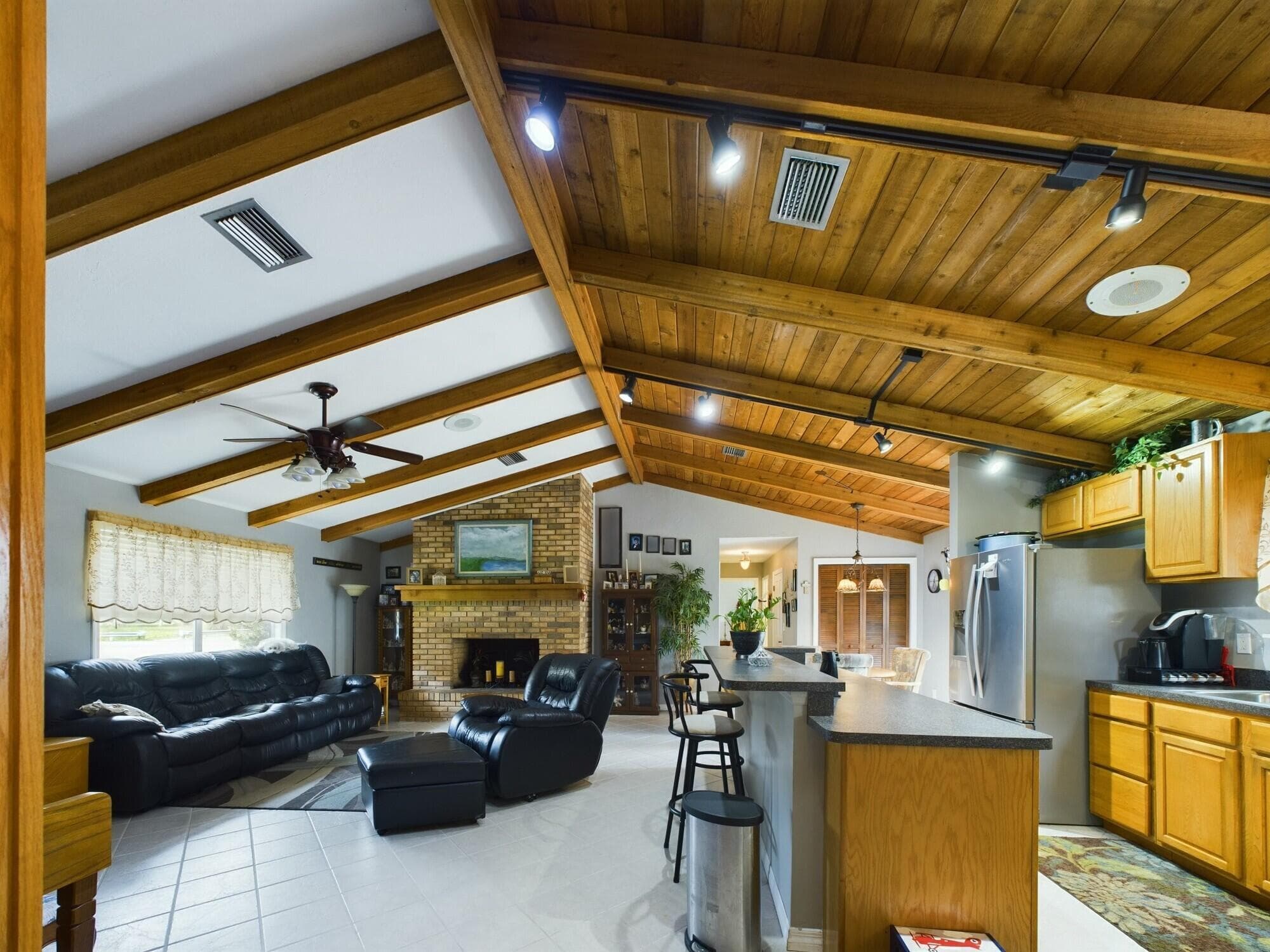 1517 SW 7th Avenue, Okeechobee, FL 34974 — photo 9 of 51