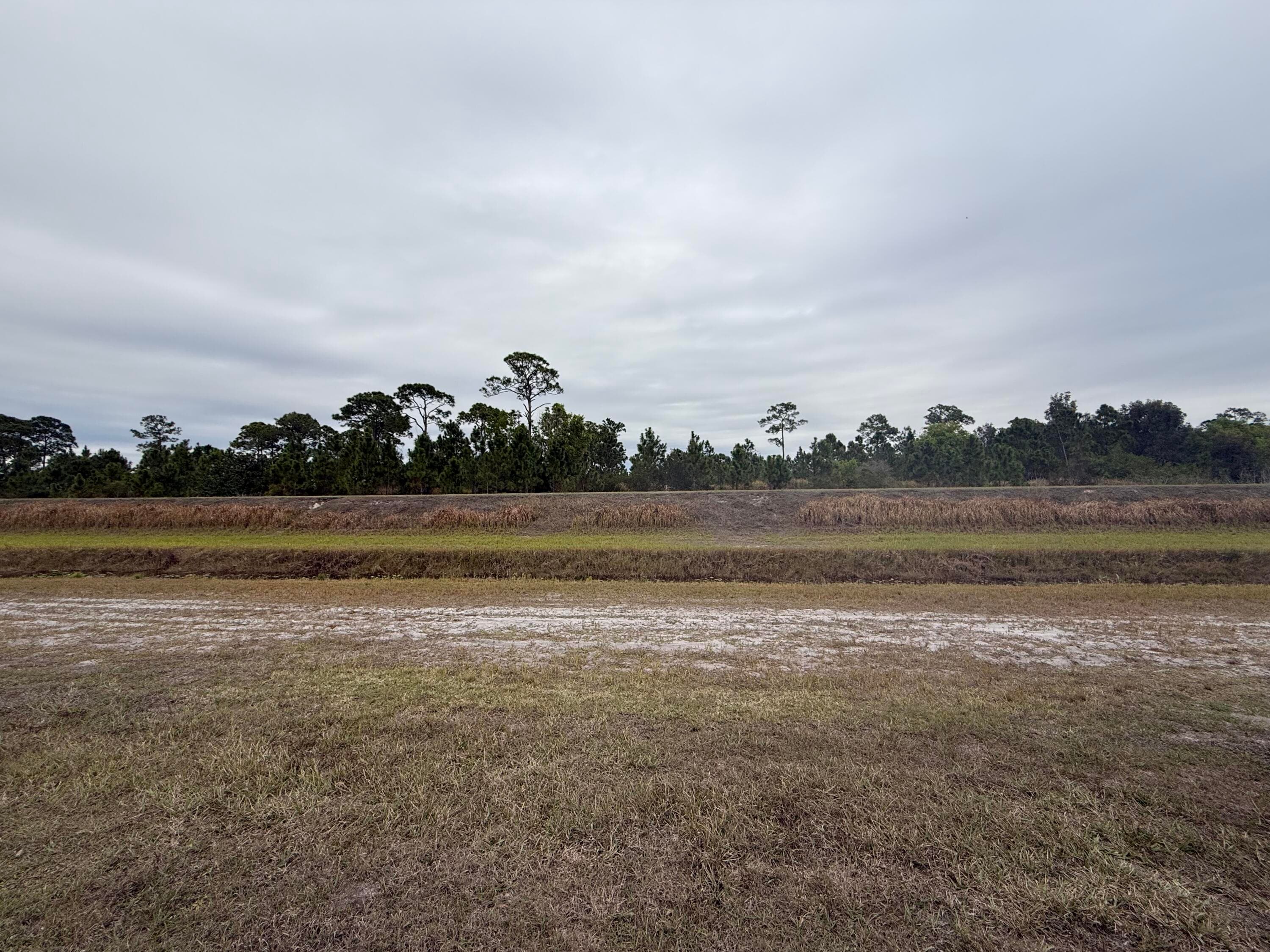 754 Hunting Club Avenue, Clewiston, FL 33440 — photo 26 of 33