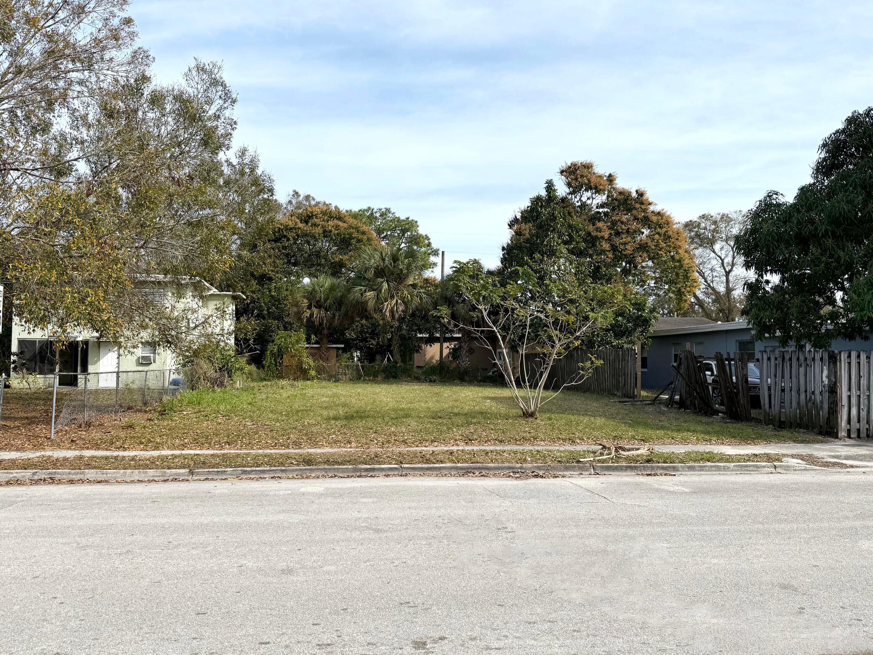 804 N 22nd Street, Fort Pierce, FL 34950 — photo