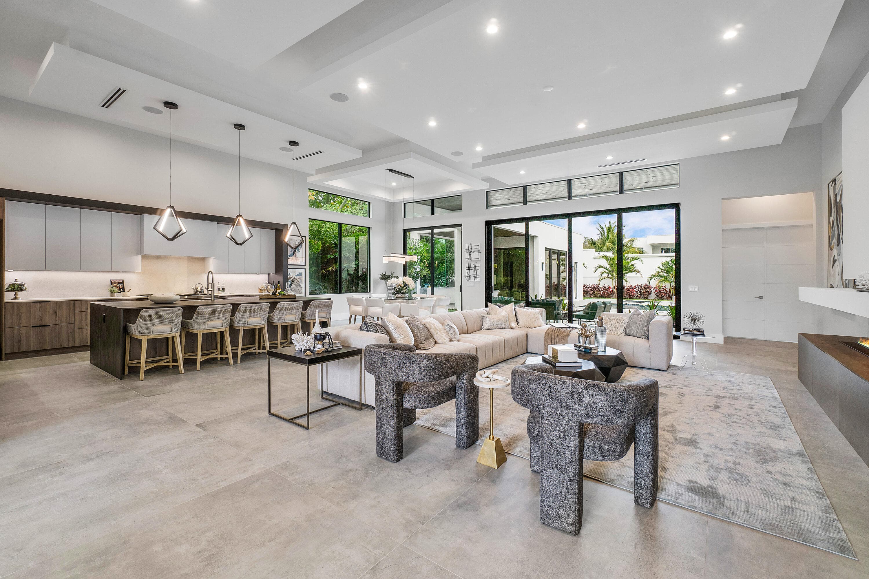 315 Ellamar Road, West Palm Beach, FL 33405 — photo 4 of 40