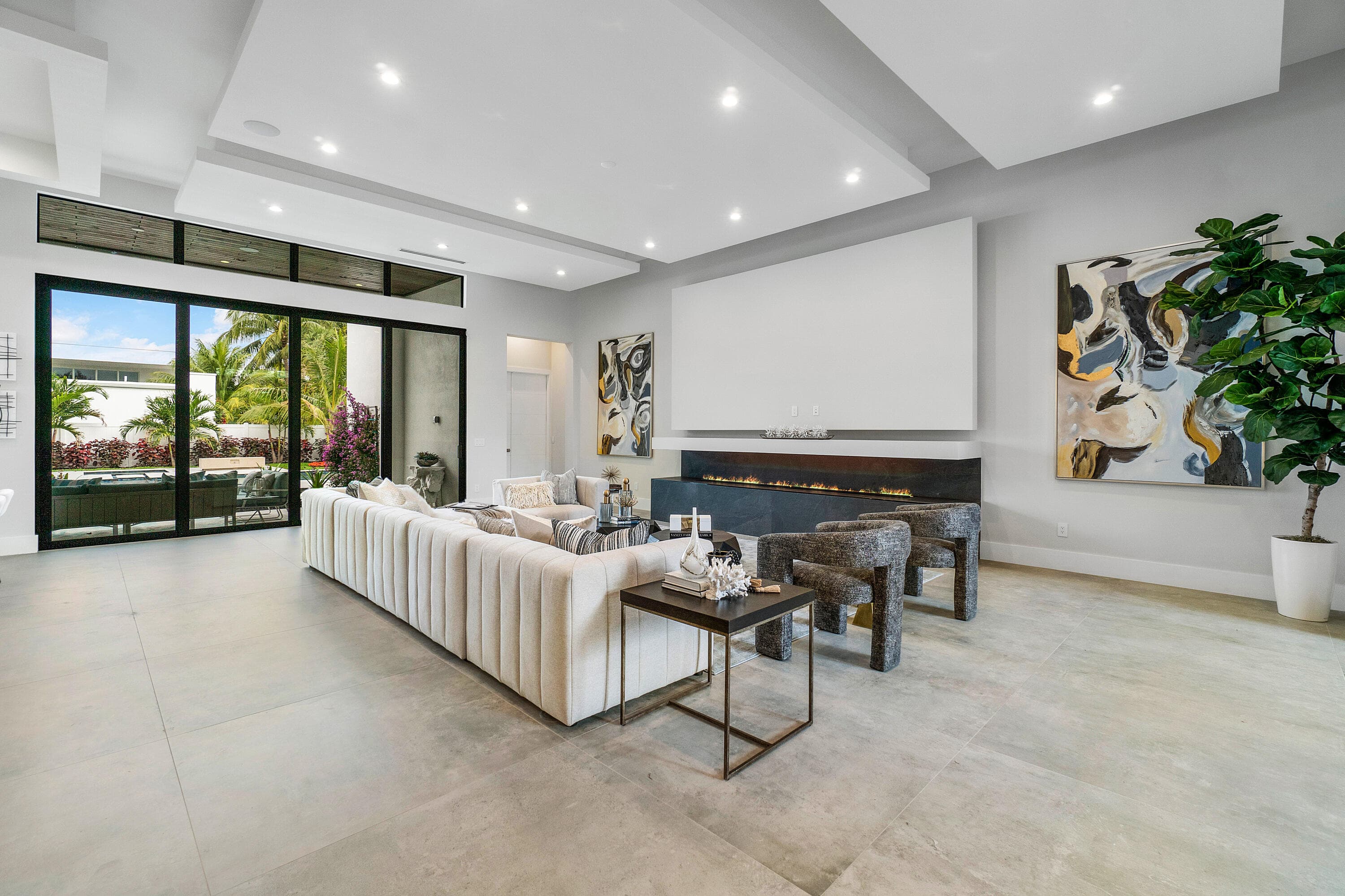 315 Ellamar Road, West Palm Beach, FL 33405 — photo 5 of 40