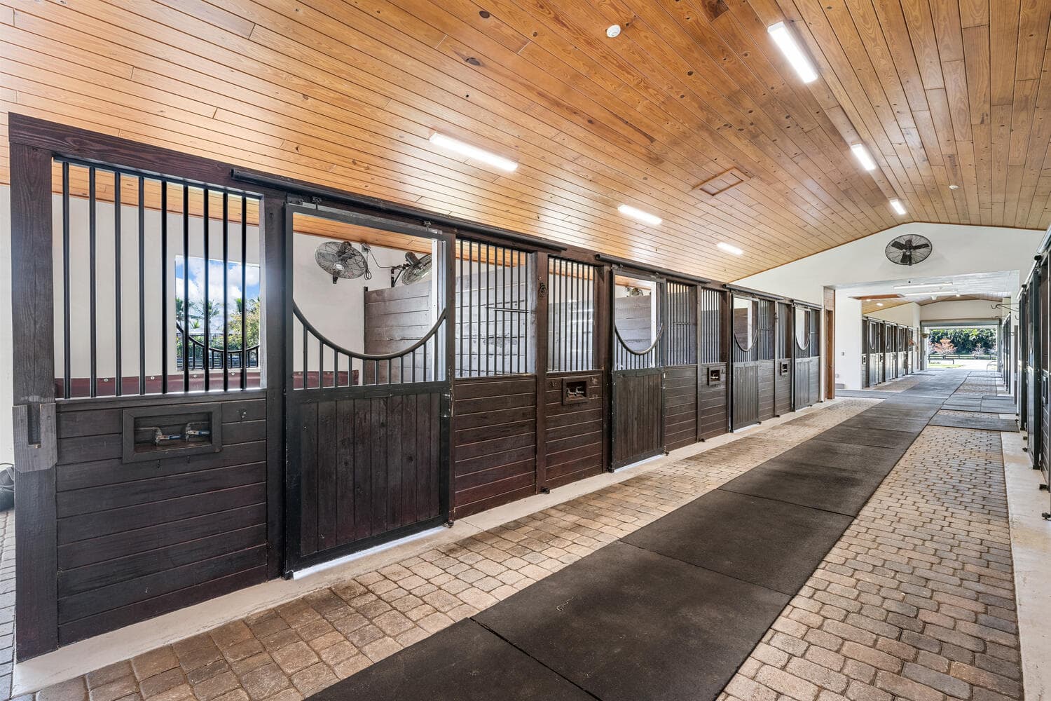 4915 Stables Way, Wellington, FL 33414 — photo 15 of 80