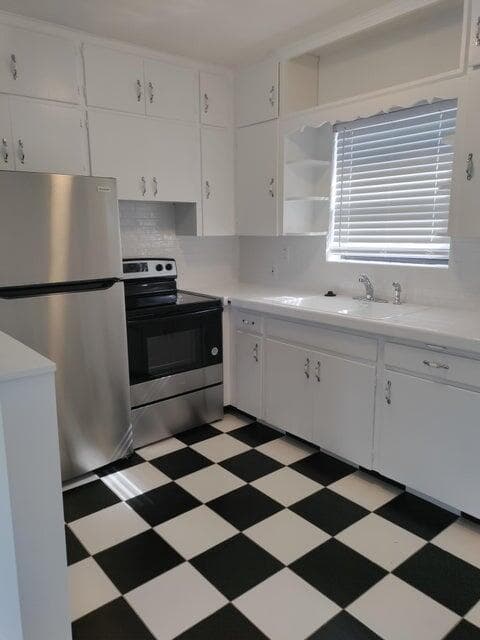 130 S Lakeside 1 Drive, Lake Worth Beach, FL 33460 — photo 13 of 41