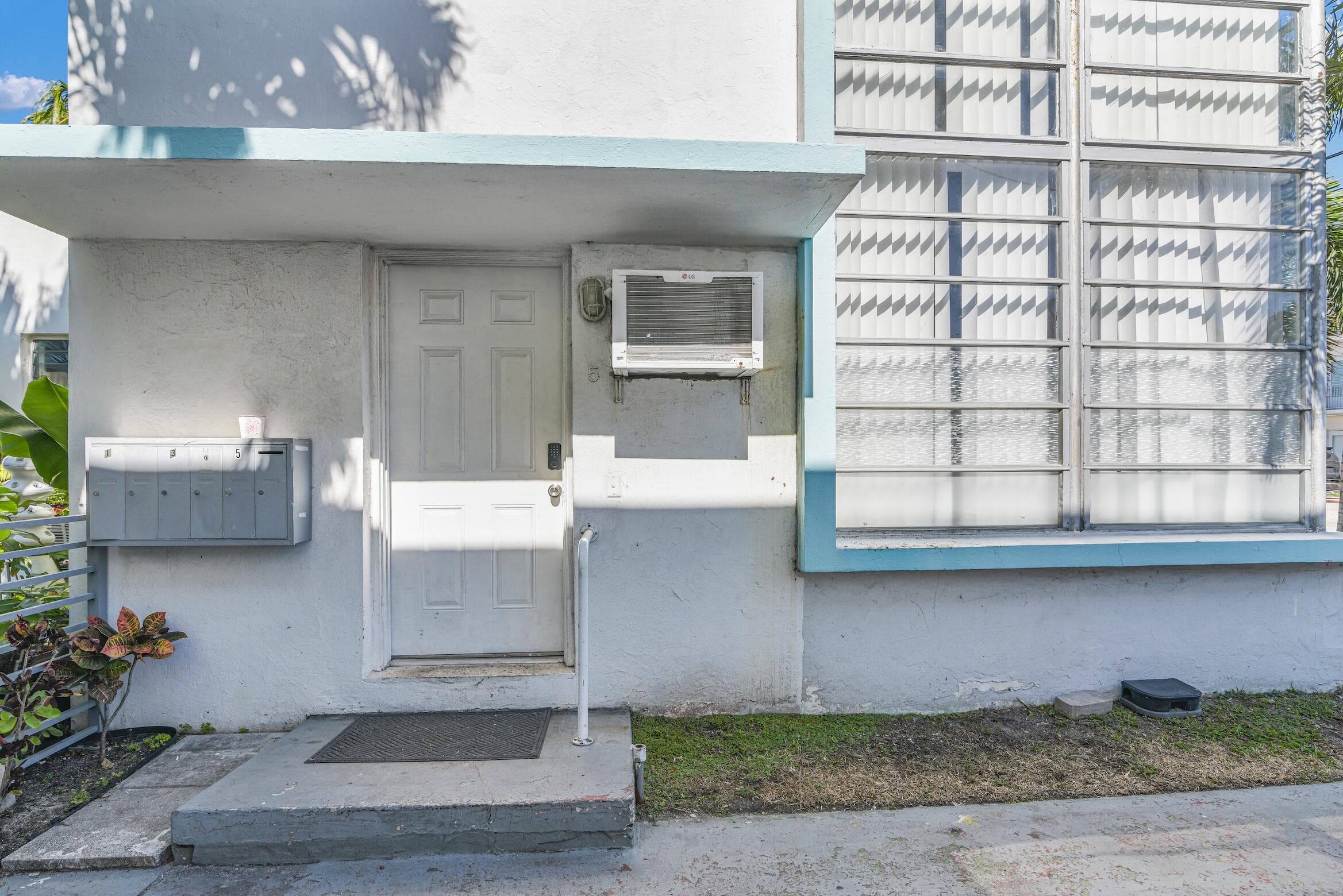 8430 Byron Avenue, Miami Beach, FL 33141 — photo 73 of 95