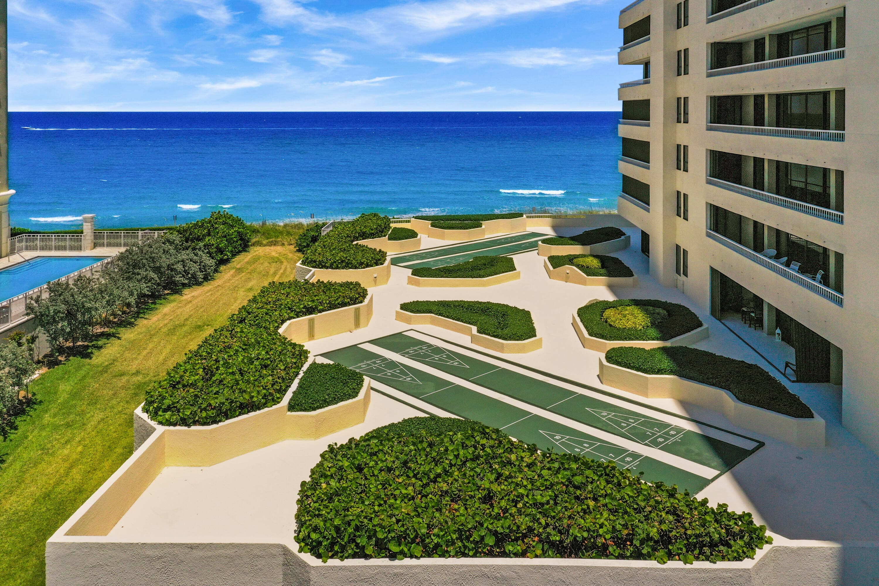 5280 N Ocean Drive 4d, Singer Island, FL 33404 — photo 33 of 40