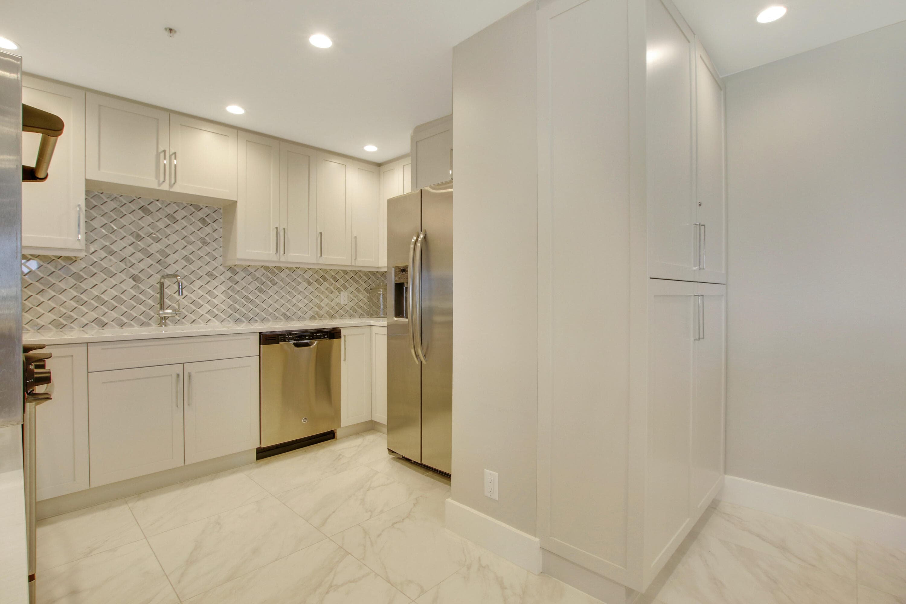 5280 N Ocean Drive 4d, Singer Island, FL 33404 — photo 27 of 40