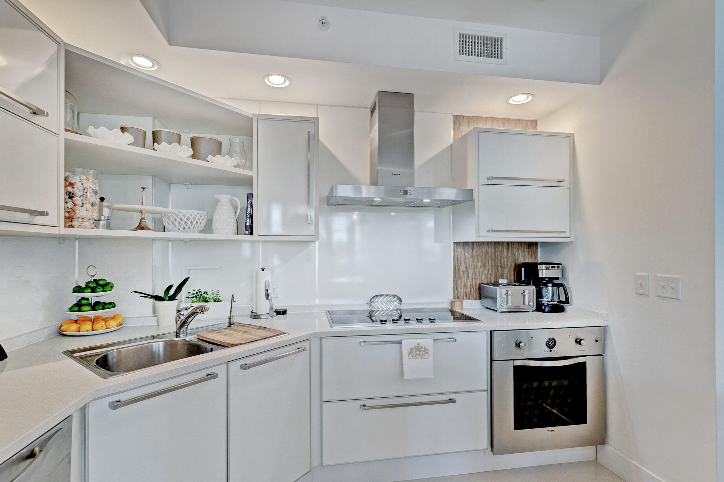 155 S Ocean Avenue 205, Palm Beach Shores, FL 33404 — photo 17 of 172