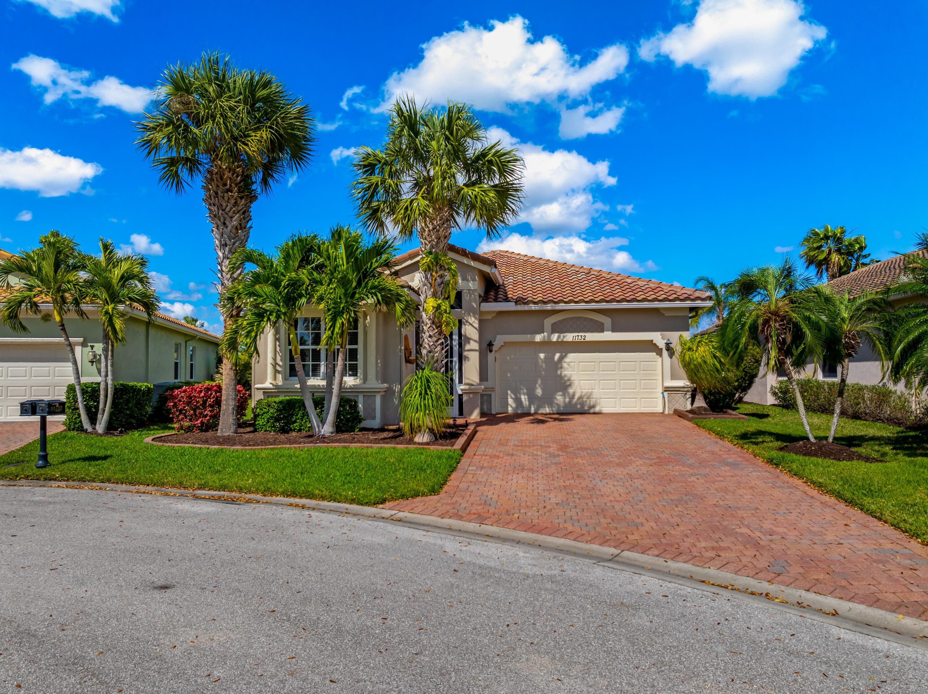 11732 SW Mountain Ash Circle Circle, Port St. Lucie, FL 34987 — photo 1 of 37