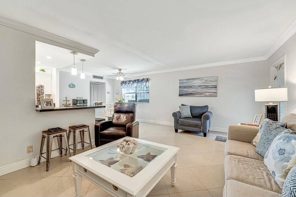 350 Tuscany G, Delray Beach, FL 33446 — photo 3 of 16