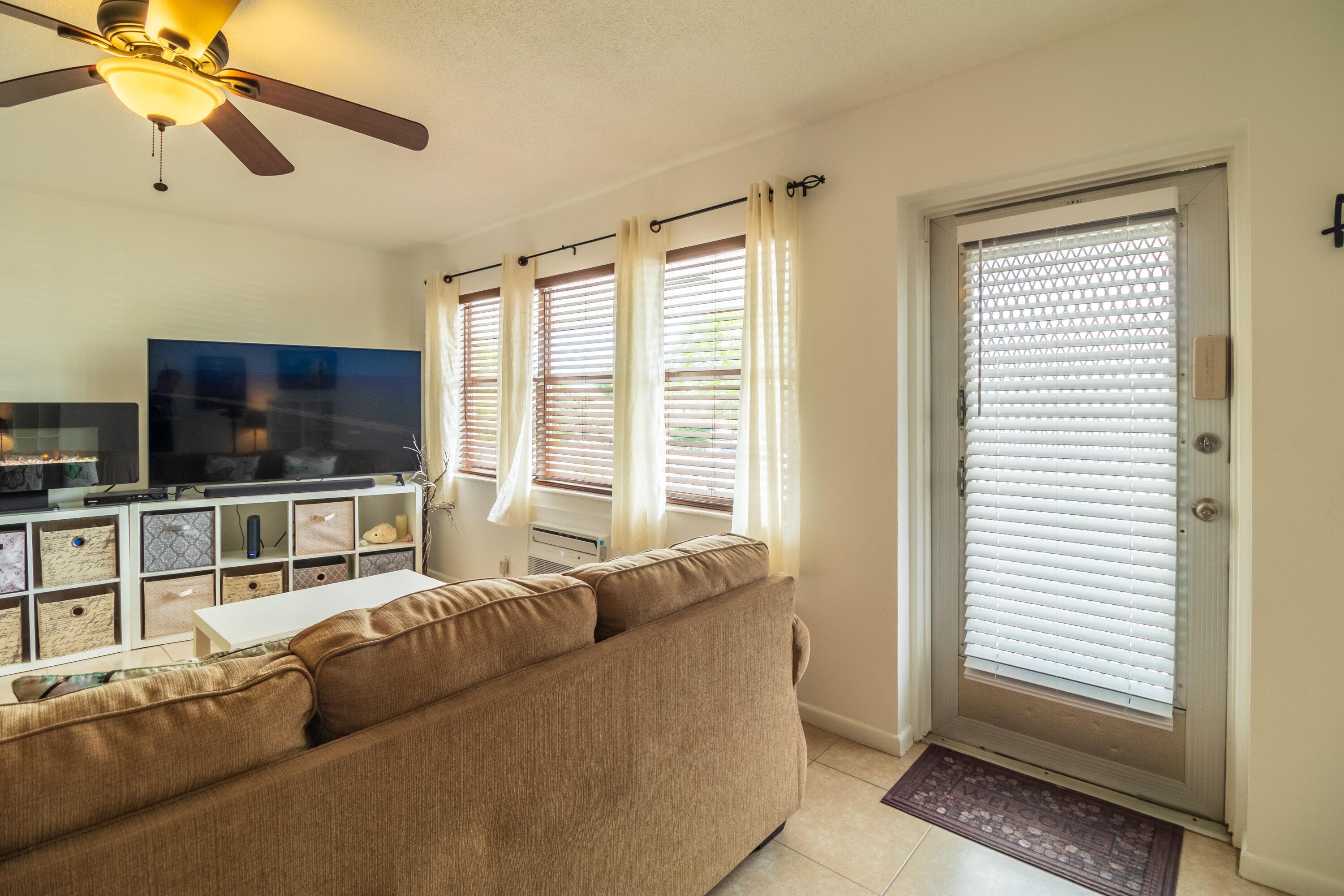 120 Northampton F, West Palm Beach, FL 33417 — photo 13 of 28