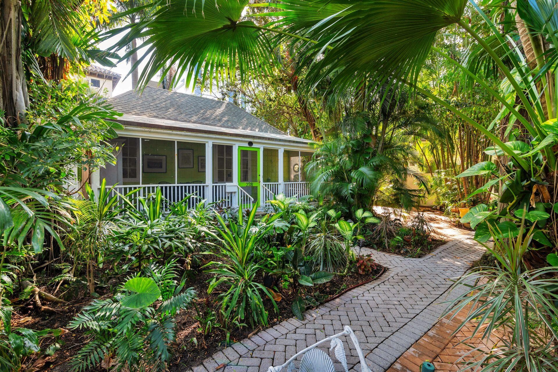 228 Phipps, Palm Beach, FL 33480 — photo 18 of 24