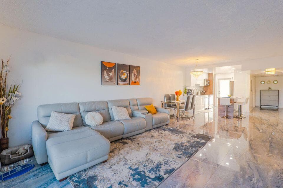 2801 N Palm Aire Drive N 410, Pompano Beach, FL 33069 — photo 4 of 19