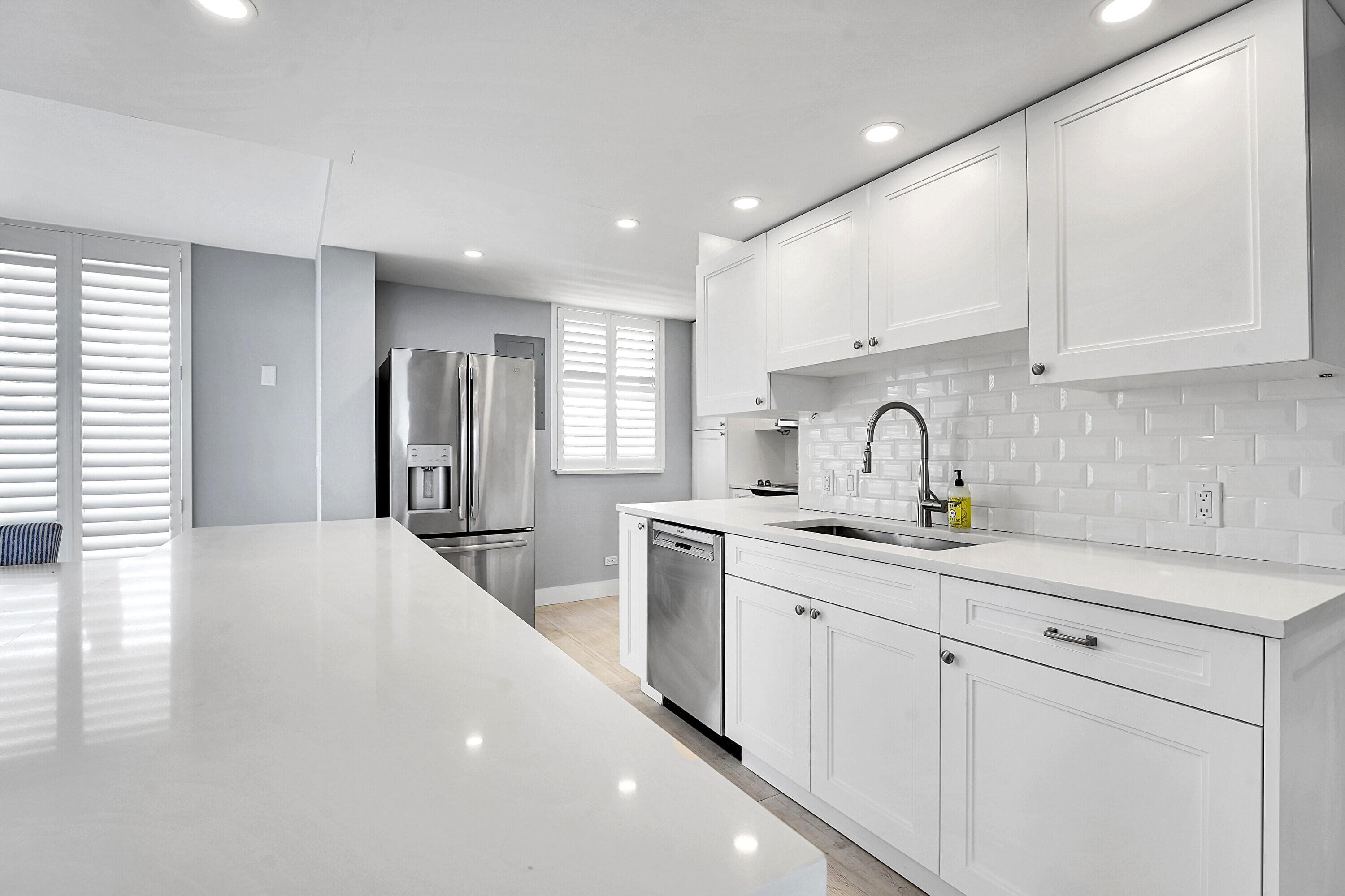 134 Lakeshore Drive 316, North Palm Beach, FL 33408 — photo 5 of 30