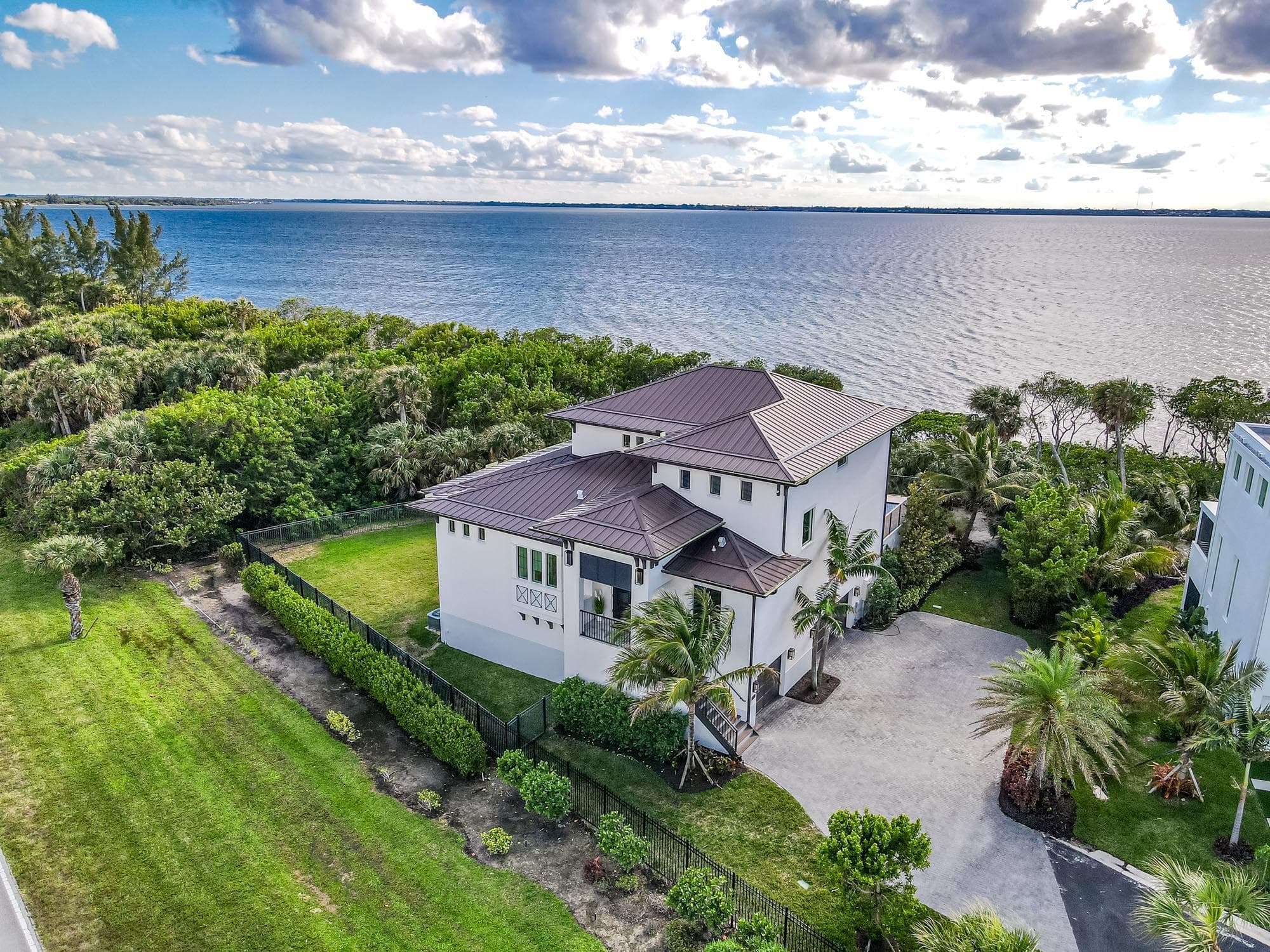 7683 Pelican Pointe Drive, Jensen Beach, FL 34957 — photo 1 of 40