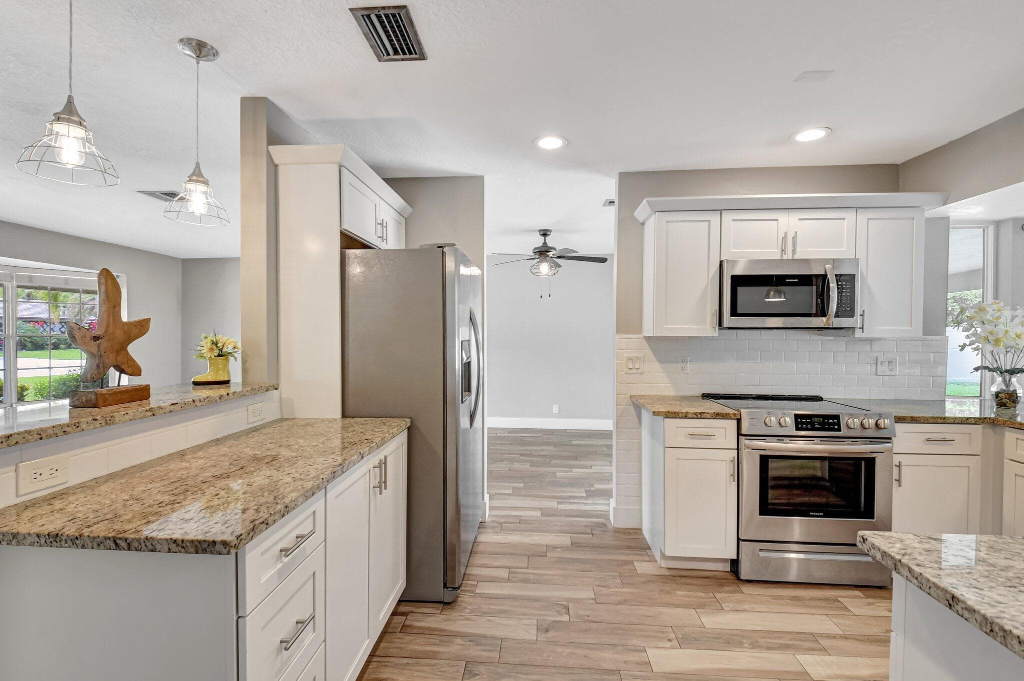 625 Sunshine Drive, Delray Beach, FL 33444 — photo 7 of 44