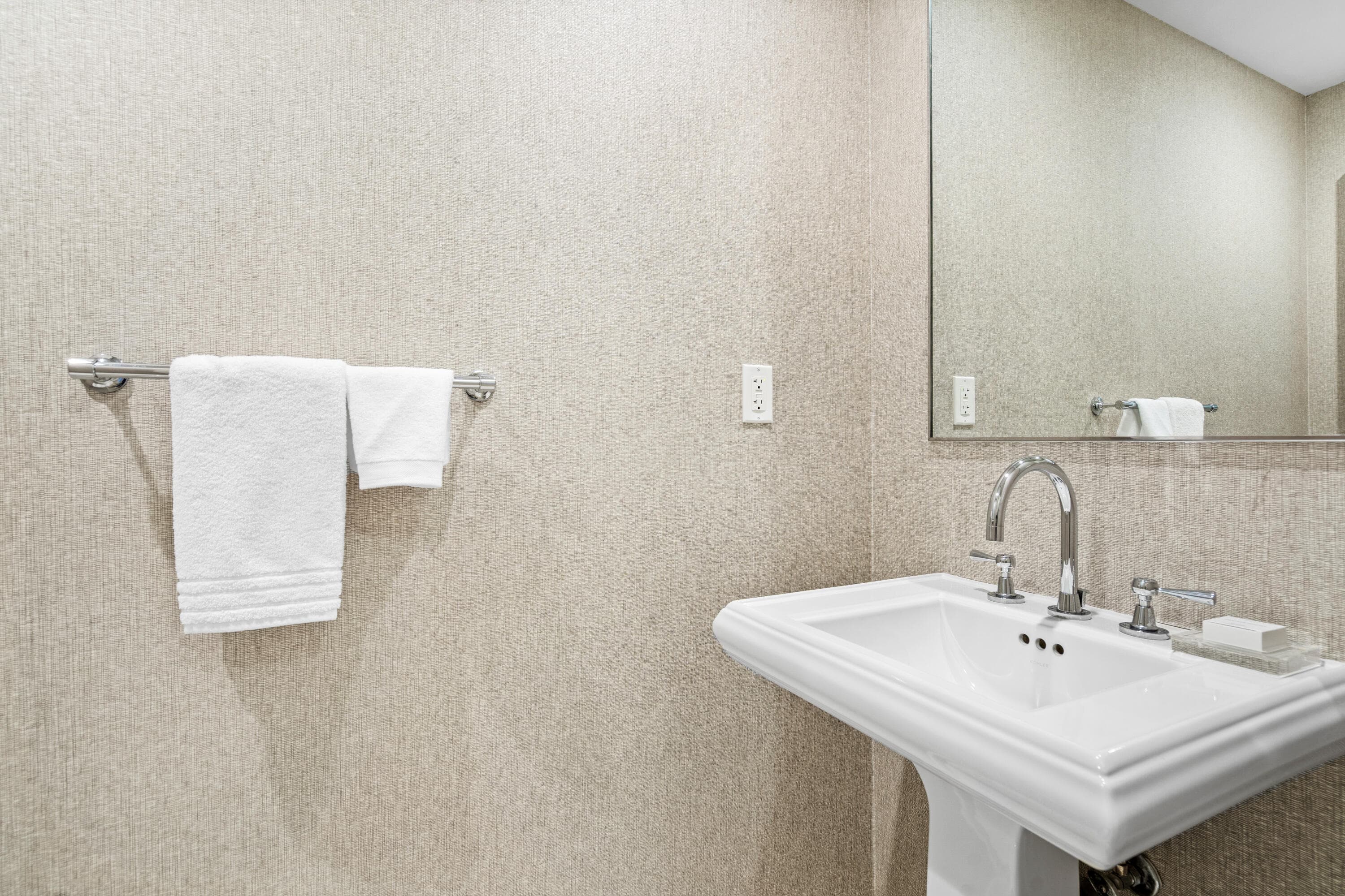 551 N Fort Lauderdale Beach Boulevard H1603, Fort Lauderdale, FL 33304 — photo 14 of 36