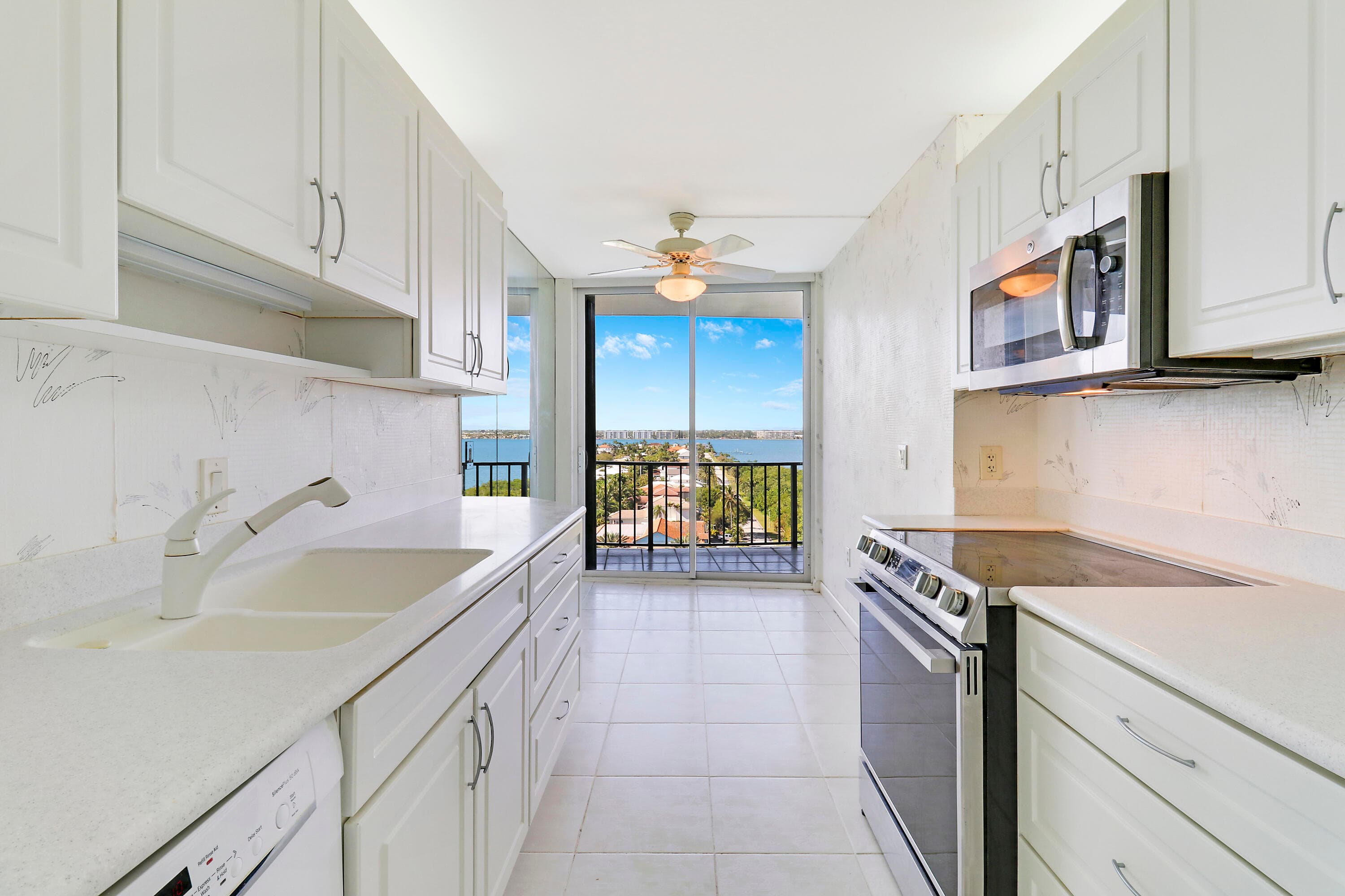 4200 N Ocean Drive 2-1005, Riviera Beach, FL 33404 — photo 34 of 54