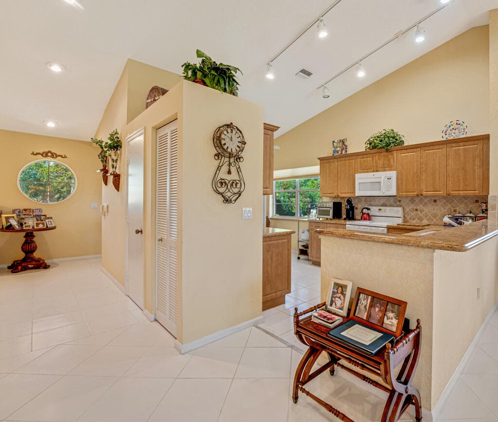 9805 Shadybrook 201 Drive 201, Boynton Beach, FL 33437 — photo 18 of 49