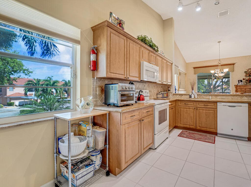9805 Shadybrook 201 Drive 201, Boynton Beach, FL 33437 — photo 24 of 49