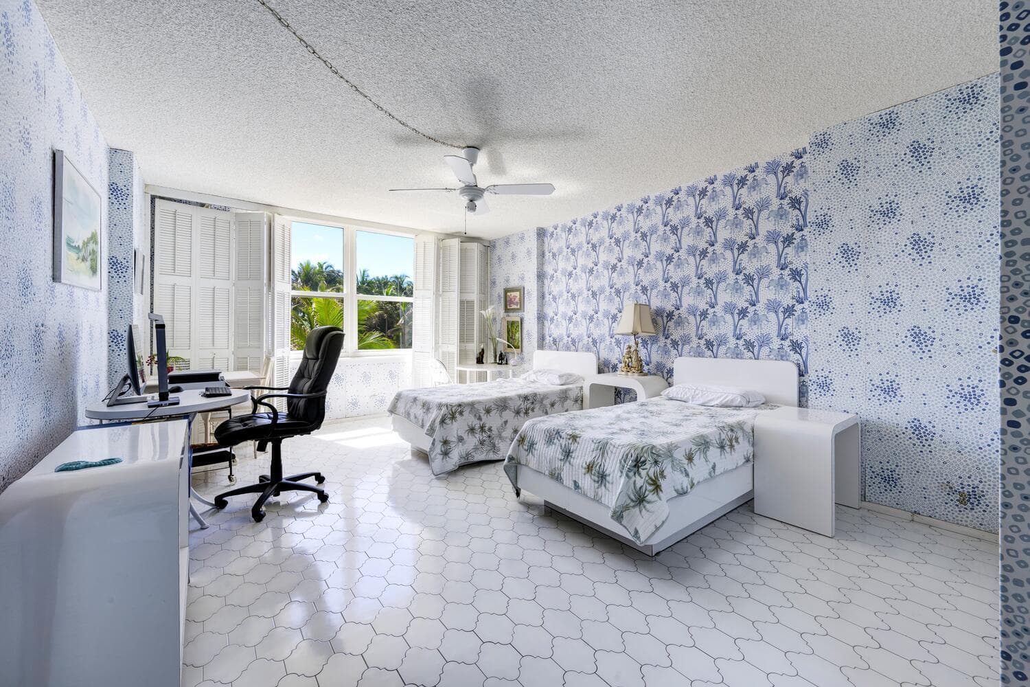 2295 S Ocean Boulevard 404, Palm Beach, FL 33480 — photo 34 of 37