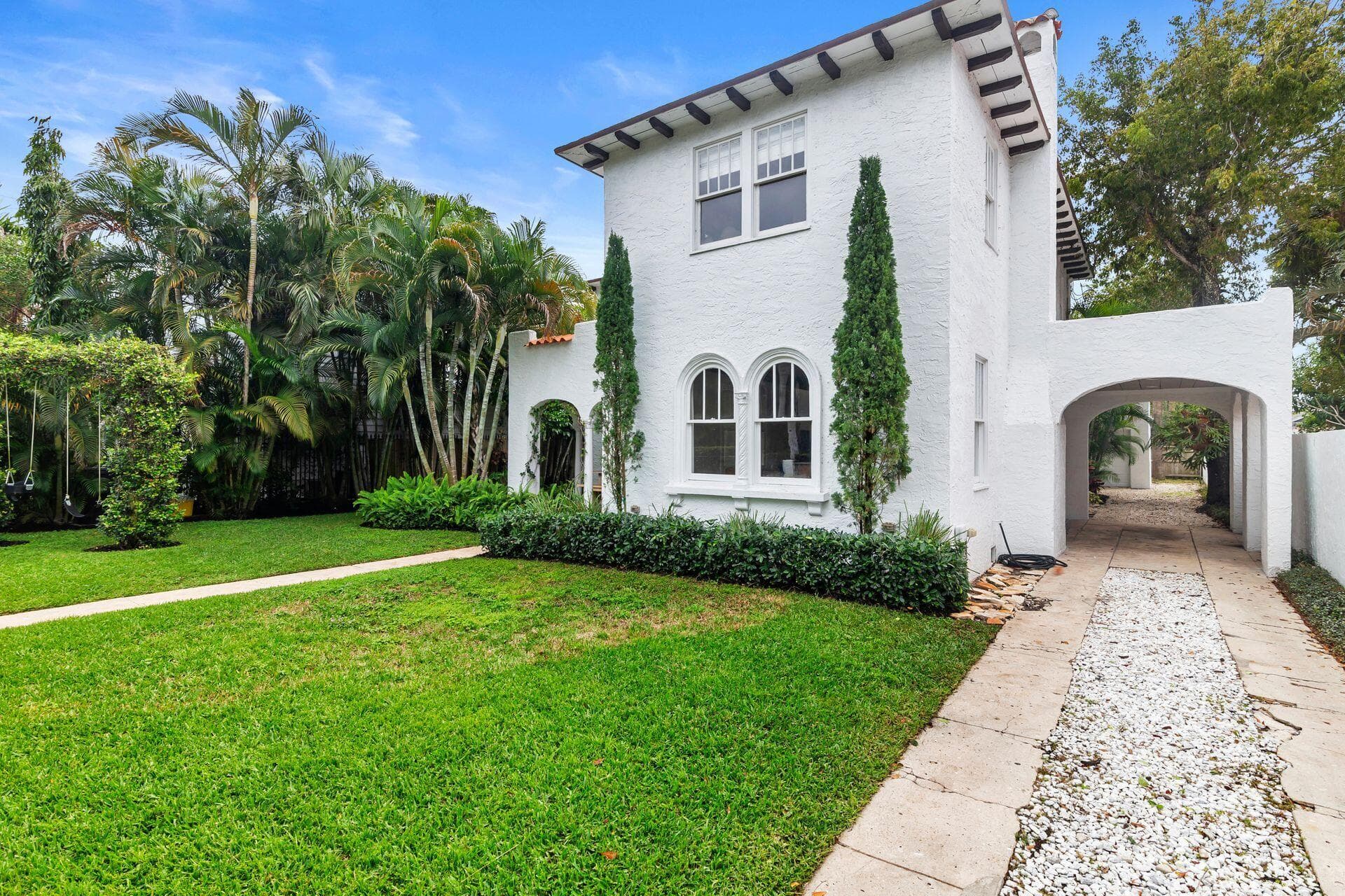 306 Marlborough Place, West Palm Beach, FL 33405 — photo 3 of 43