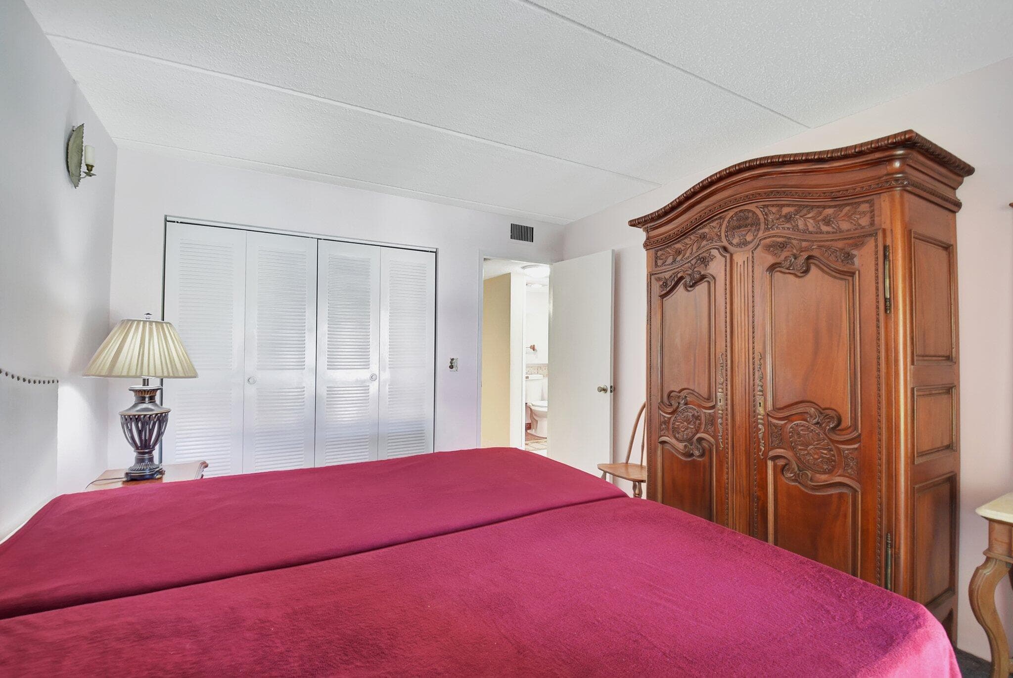 400 Village Green Circle W 212, Palm Springs, FL 33461 — photo 14 of 31