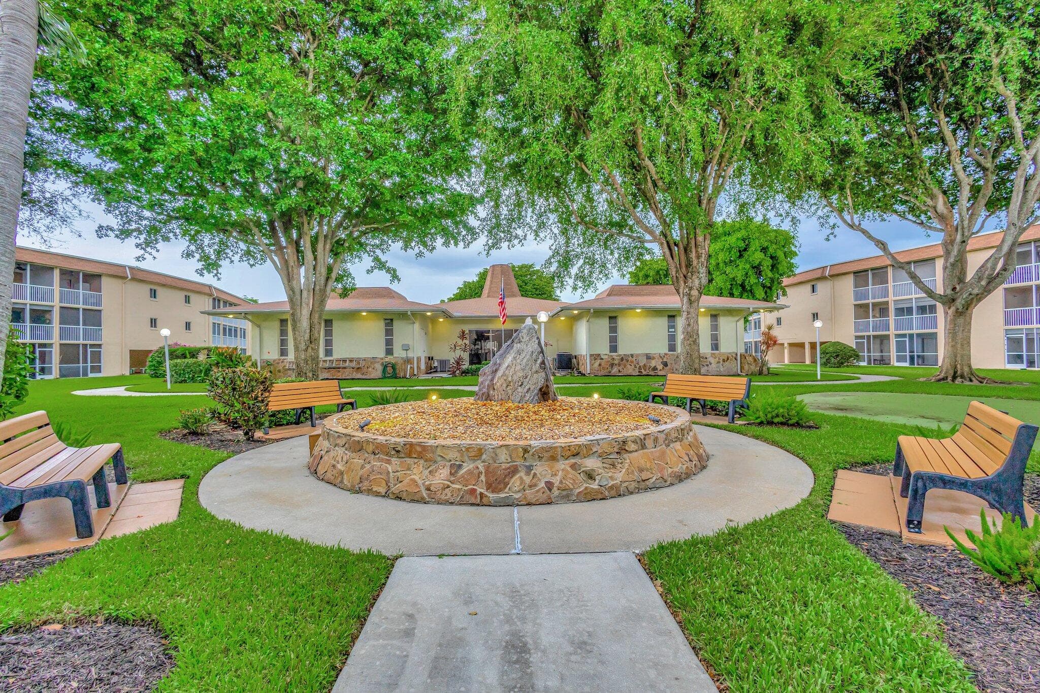 400 Village Green Circle W 212, Palm Springs, FL 33461 — photo 29 of 31