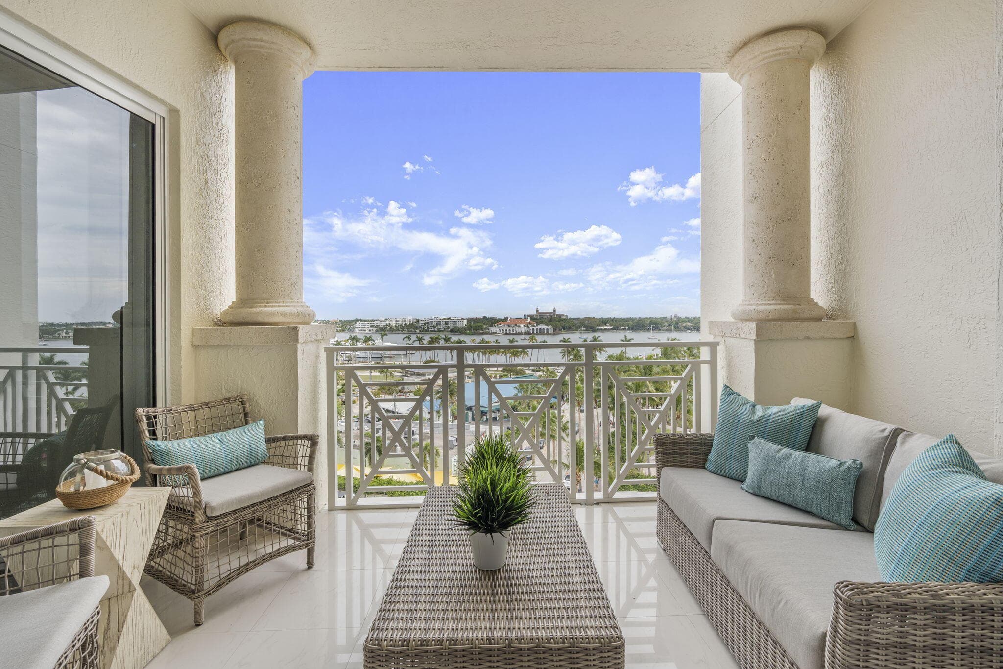 201 S Narcissus Avenue 605, West Palm Beach, FL 33401 — photo 14 of 39