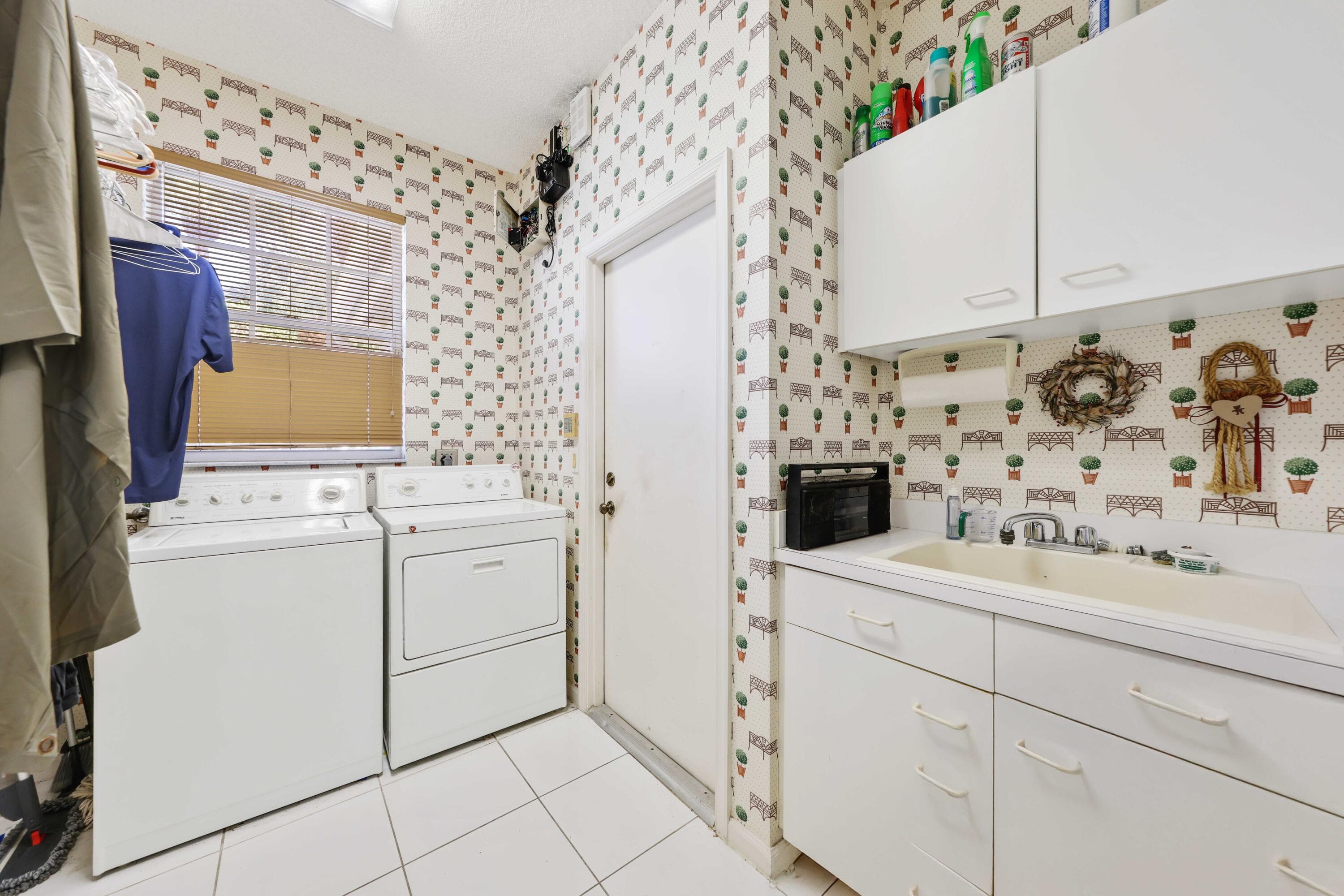 2502 NW 66th Drive, Boca Raton, FL 33496 — photo 24 of 33
