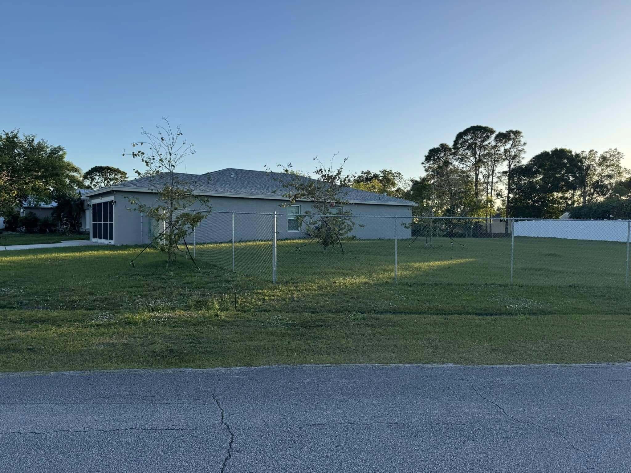 425 NW Hutchins Street, Port St. Lucie, FL 34983 — photo 2 of 36
