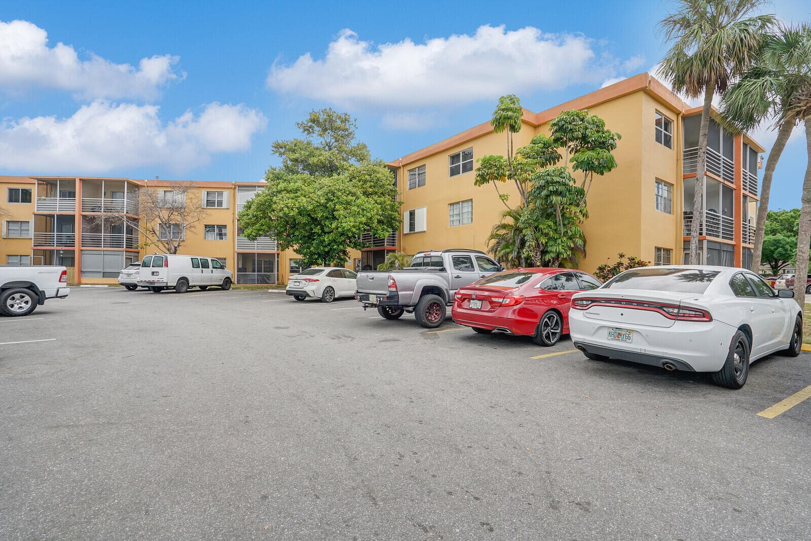 4364 NW 9th Avenue 16-3d, Deerfield Beach, FL 33064 — photo 2 of 15