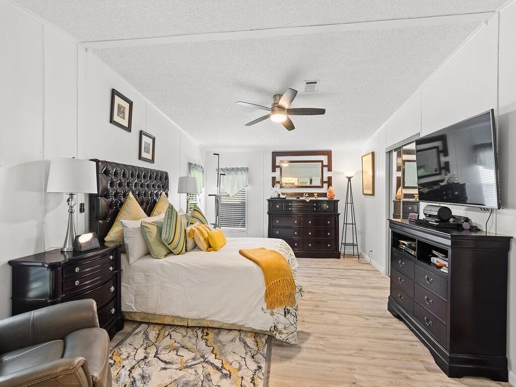 22 Mediterranean East Boulevard E, Port St. Lucie, FL 34952 — photo 16 of 35