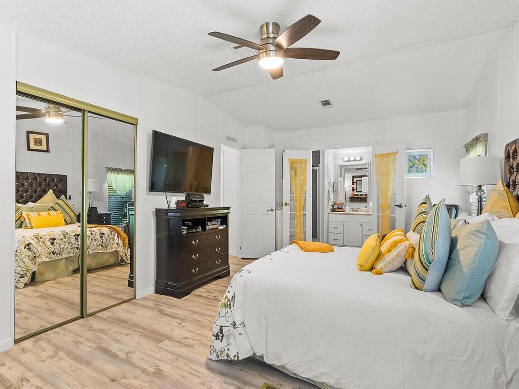 22 Mediterranean East Boulevard E, Port St. Lucie, FL 34952 — photo 17 of 35