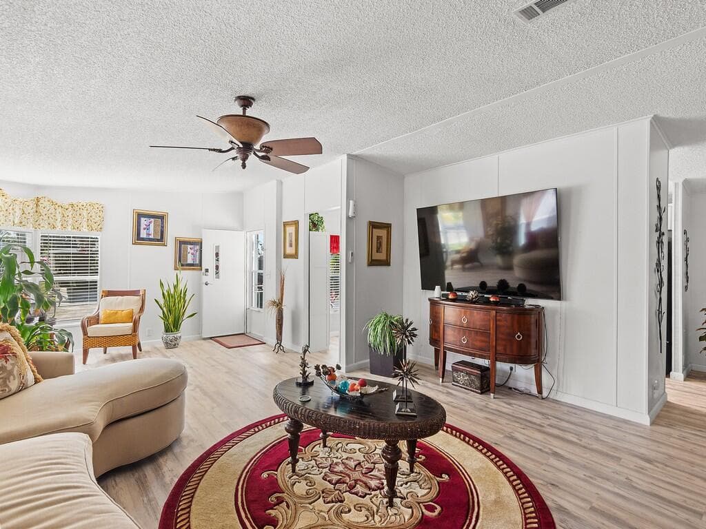 22 Mediterranean East Boulevard E, Port St. Lucie, FL 34952 — photo 4 of 35