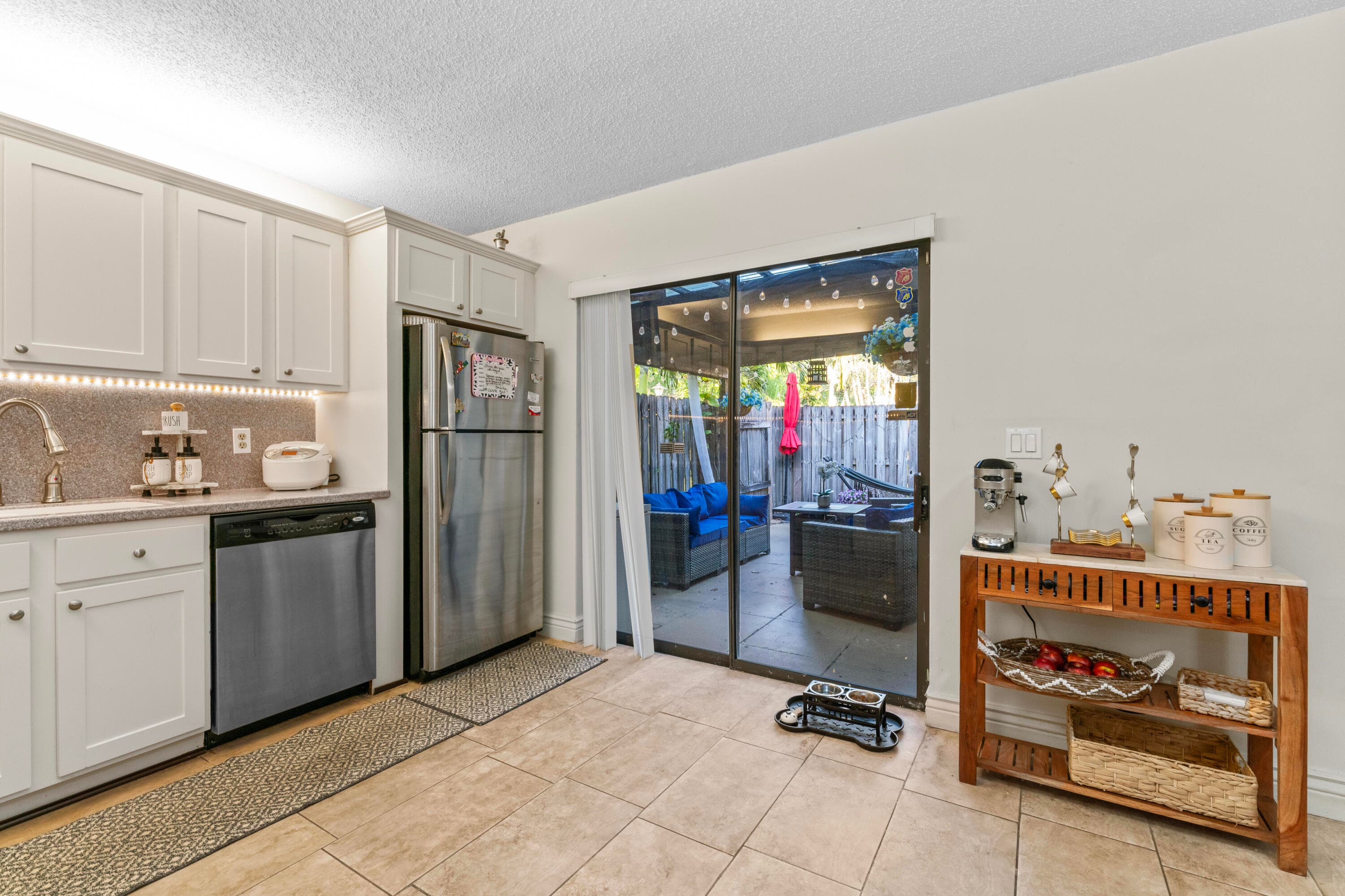 1630 Forest Lakes Circle C, West Palm Beach, FL 33406 — photo 8 of 33