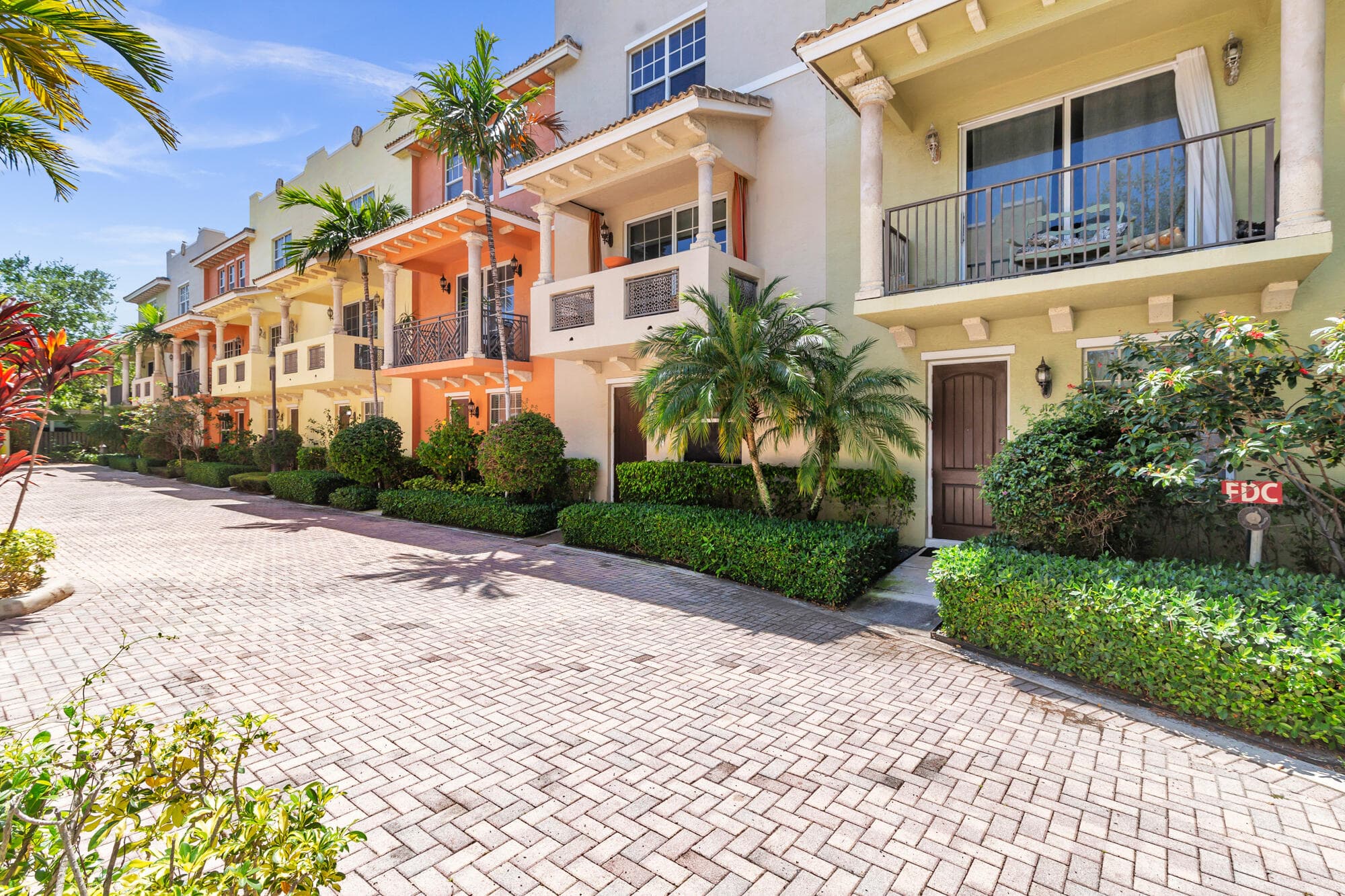 219 N L Street 111, Lake Worth Beach, FL 33460 — photo 3 of 32