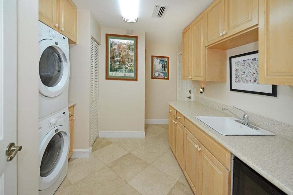 885 NE Mulberry Drive, Boca Raton, FL 33487 — photo 19 of 29