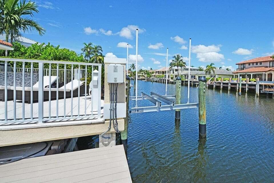 885 NE Mulberry Drive, Boca Raton, FL 33487 — photo 27 of 29