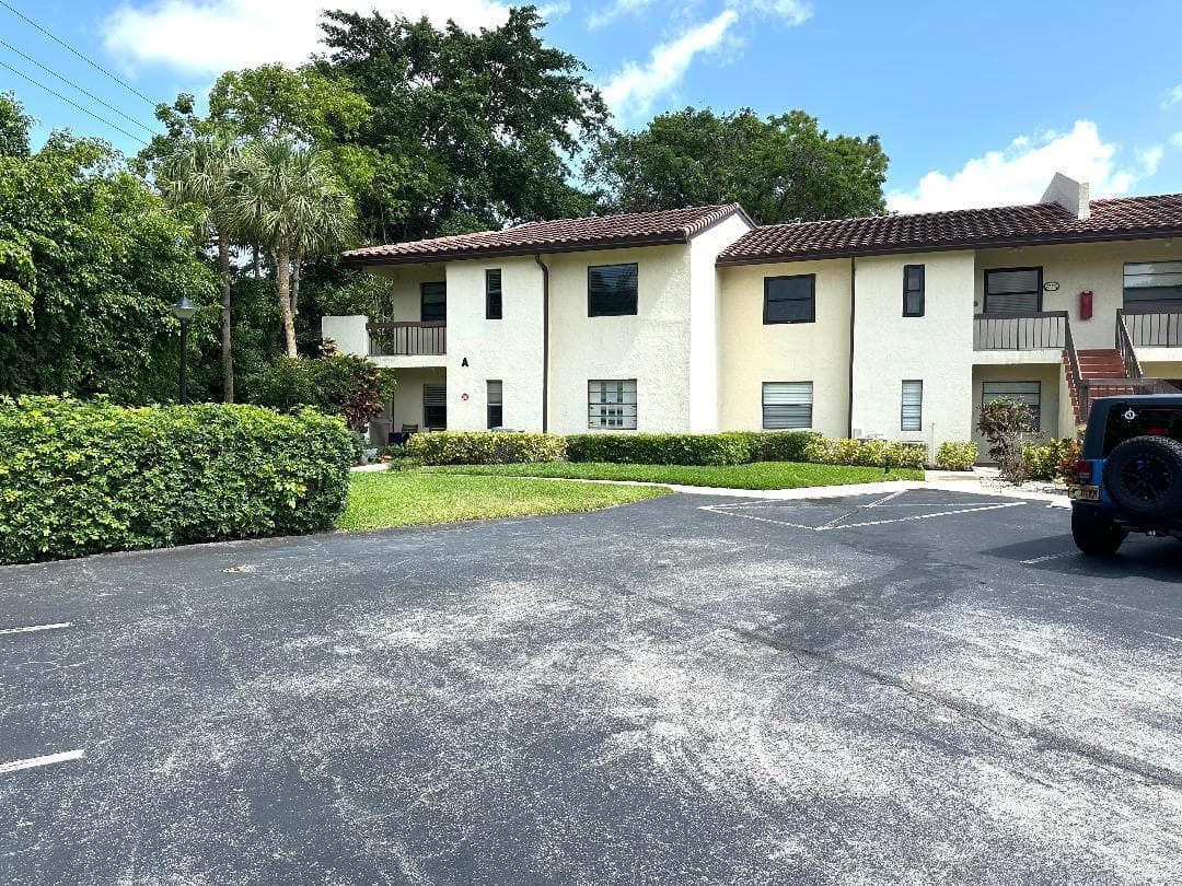 21848 Arriba Real A, Boca Raton, FL 33433 — photo 1 of 10