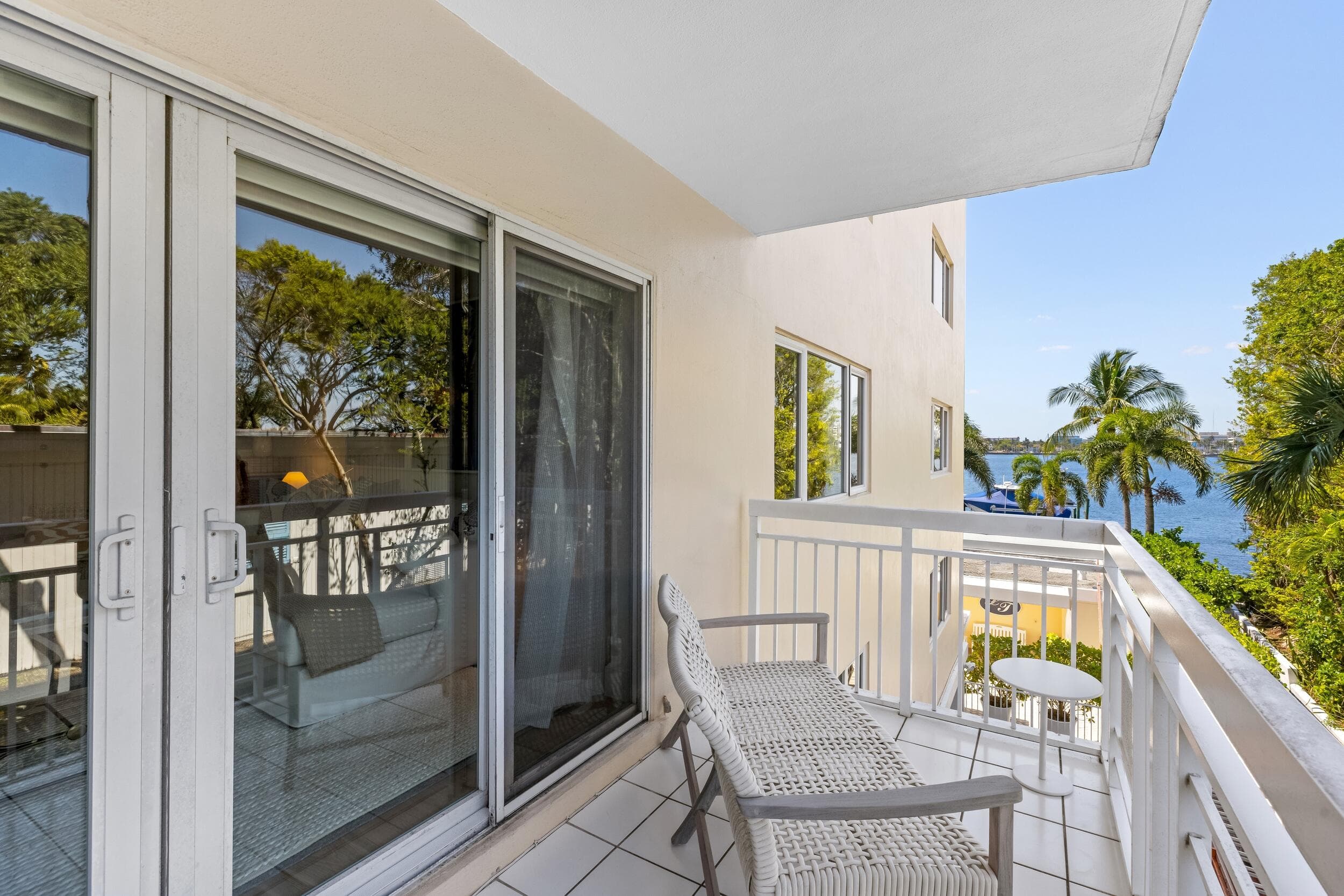 250 Bradley Place 307, Palm Beach, FL 33480 — photo 1 of 17
