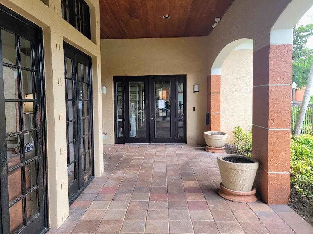 4187 N Haverhill Road 515, West Palm Beach, FL 33417 — photo 10 of 25