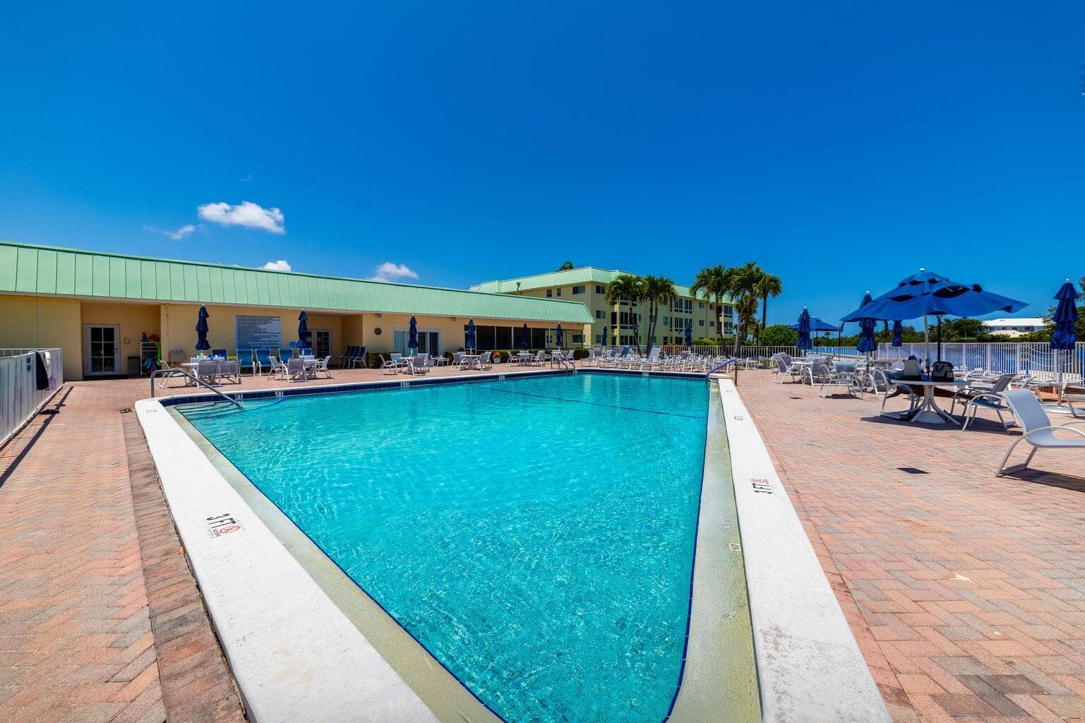 30 Colonial Club Drive 202, Boynton Beach, FL 33435 — photo 12 of 20