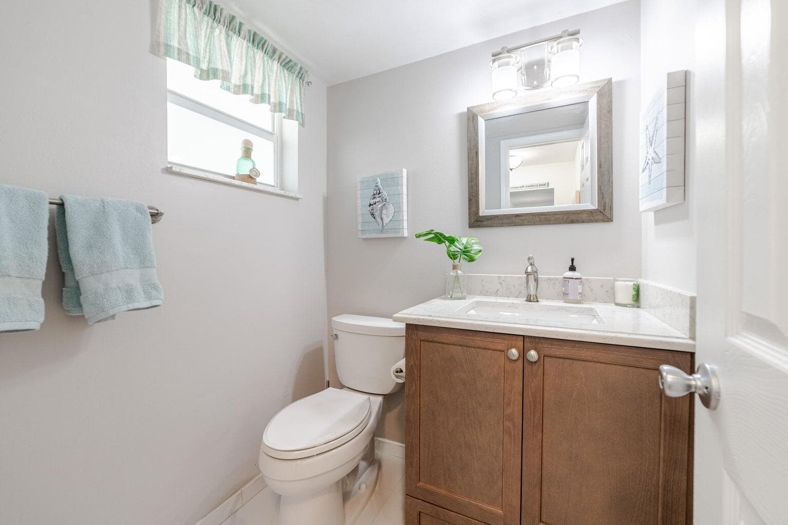 30 Colonial Club Drive 202, Boynton Beach, FL 33435 — photo 11 of 20