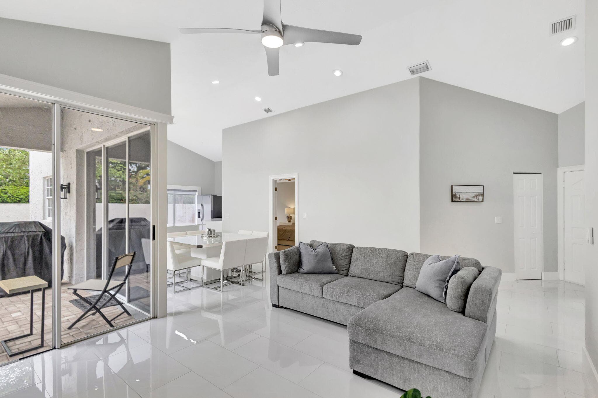 7 Wyndham Lane, Palm Beach Gardens, FL 33418 — photo 12 of 44