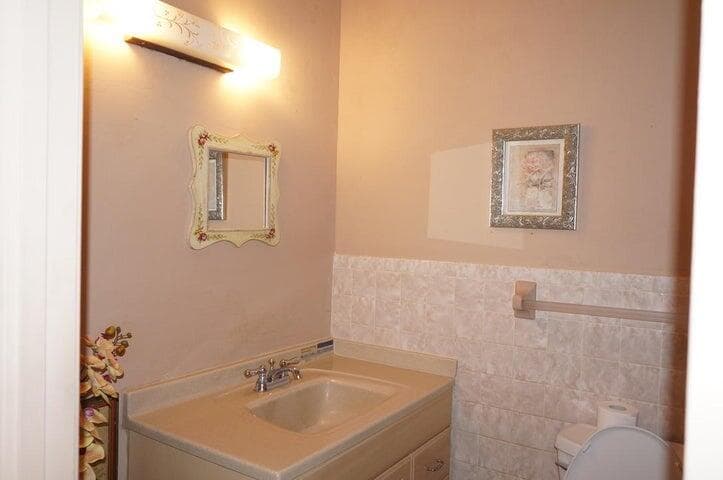 1716 Barton Court, Lake Worth Beach, FL 33460 — photo 9 of 18