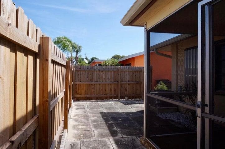 1716 Barton Court, Lake Worth Beach, FL 33460 — photo 17 of 18