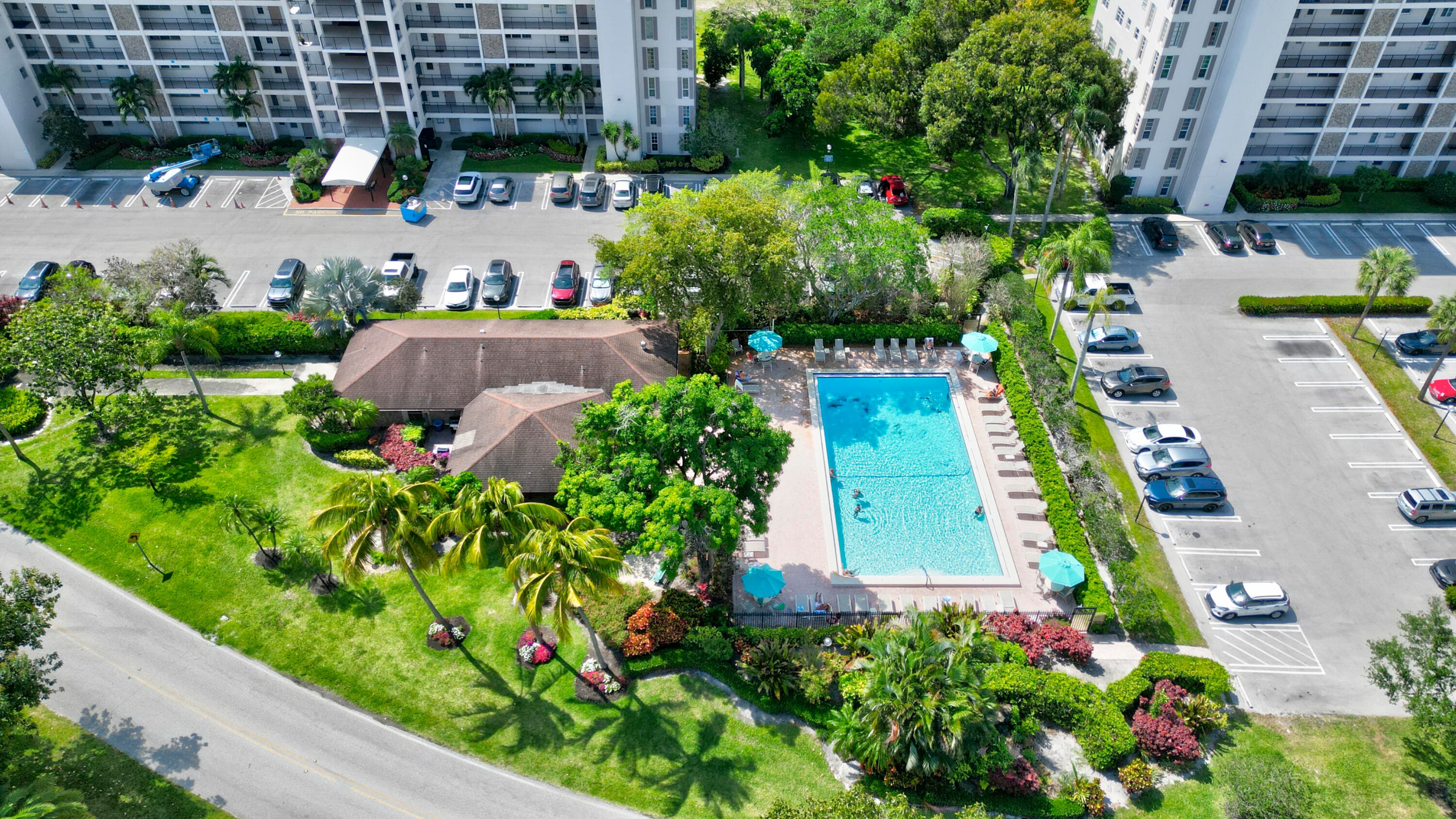 3050 N Palm Aire Drive 505, Pompano Beach, FL 33069 — photo 6 of 49