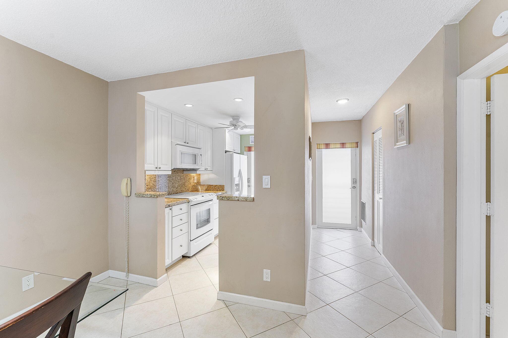 101 NE 19th Avenue 208, Deerfield Beach, FL 33441 — photo 3 of 28